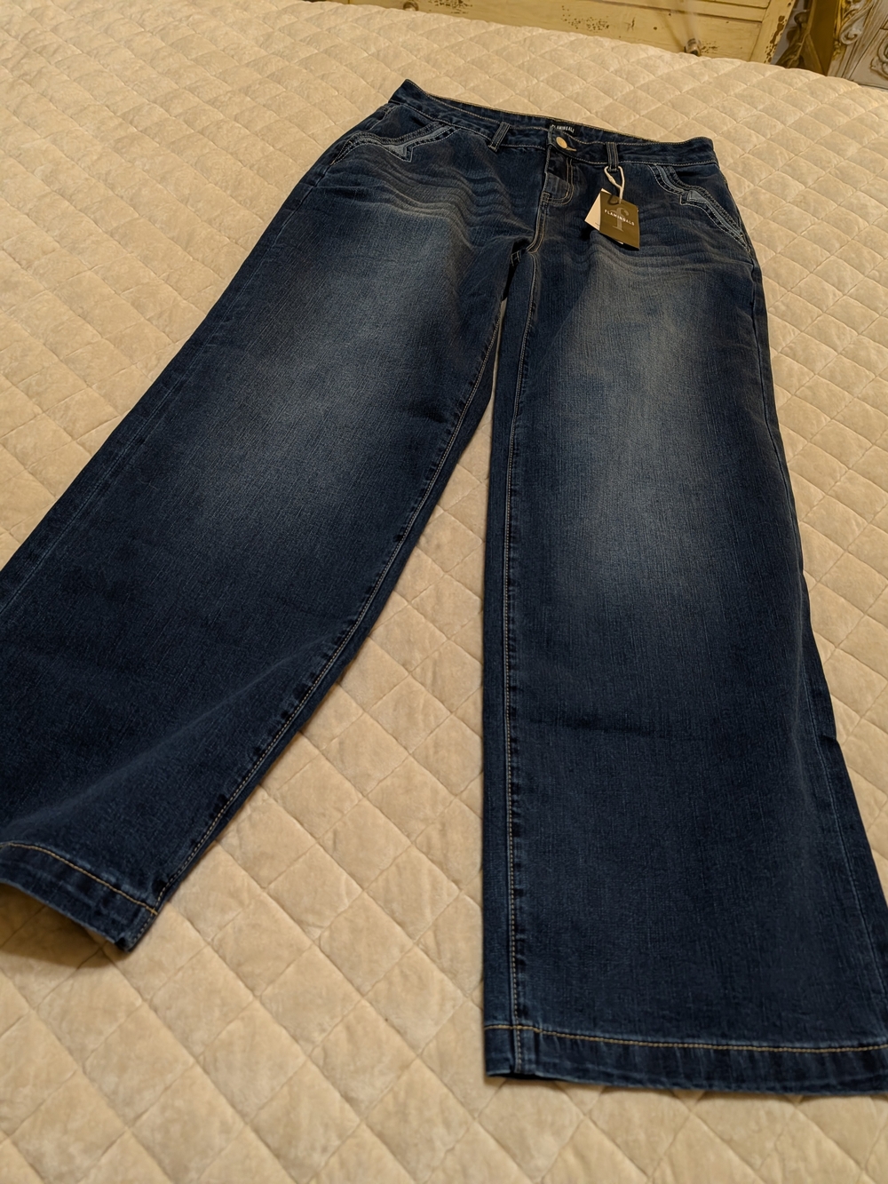 Wide-Leg Flare Jeans in Dark Blue - Women